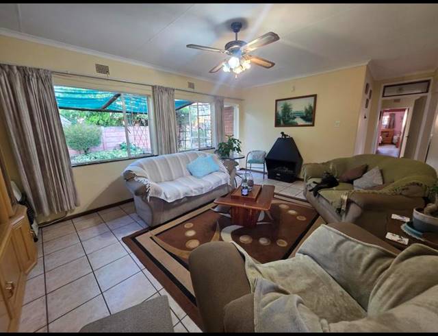 3 BEDROOM HOUSE FOR SALE IN VAN DYK PARK